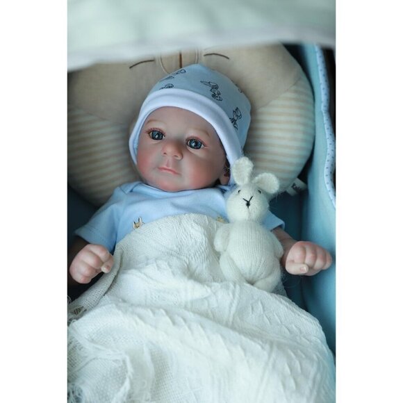 🆕 Brand New - 17-Inch Realistic Newborn Boy Soft Cloth Body Reborn Baby Doll - Picture 3 of 8
